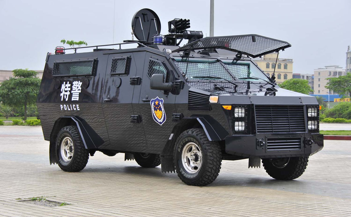 豹式装甲车